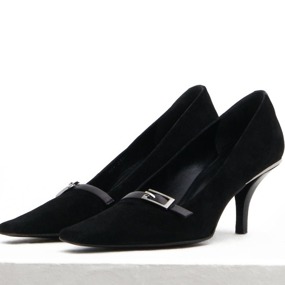 Gucci By Tom Ford 90s Black Suede Pointed Toe Kitten Hell Leather Strap GG Pumps - Picture 2 of 9